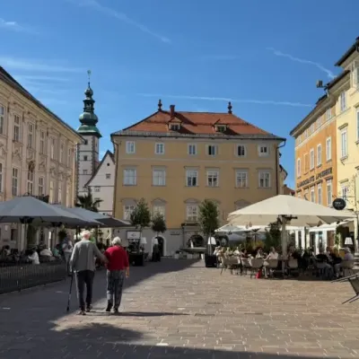 Klagenfurt pieszo – Dziedzińce, smok i miasto nad jeziorem