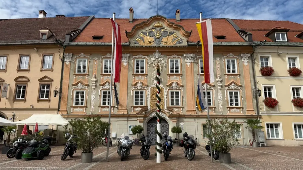 St. Veit – Eine Hauptstadt gibt nicht auf